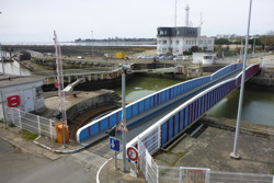 The southern lock gates of the new entrance