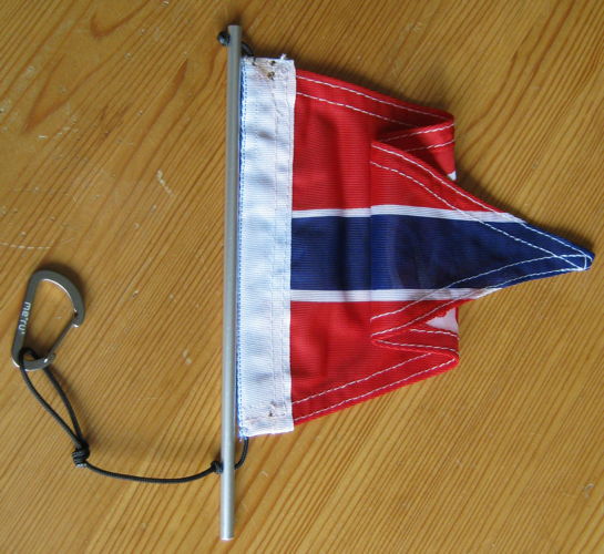 simple flag staff